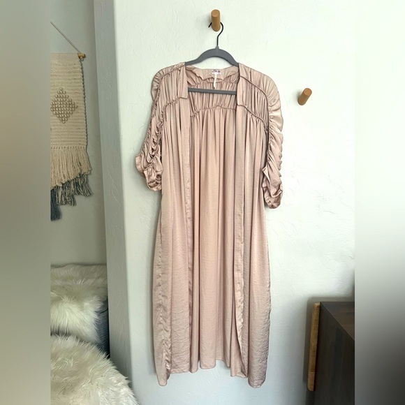 Free People kimono style wrap size xs/small blush color like new robe - Picture 1 of 8